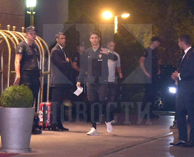 ФОТО: Португалци стигли у Београд - Кристијано Роналдо већ недодирљив